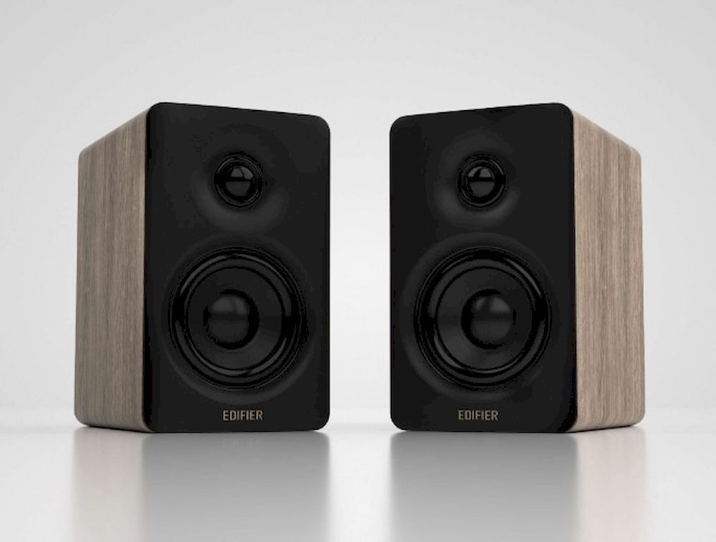 Edifier M60 CLASSIC OAK Product Deck | M series speakers - M60