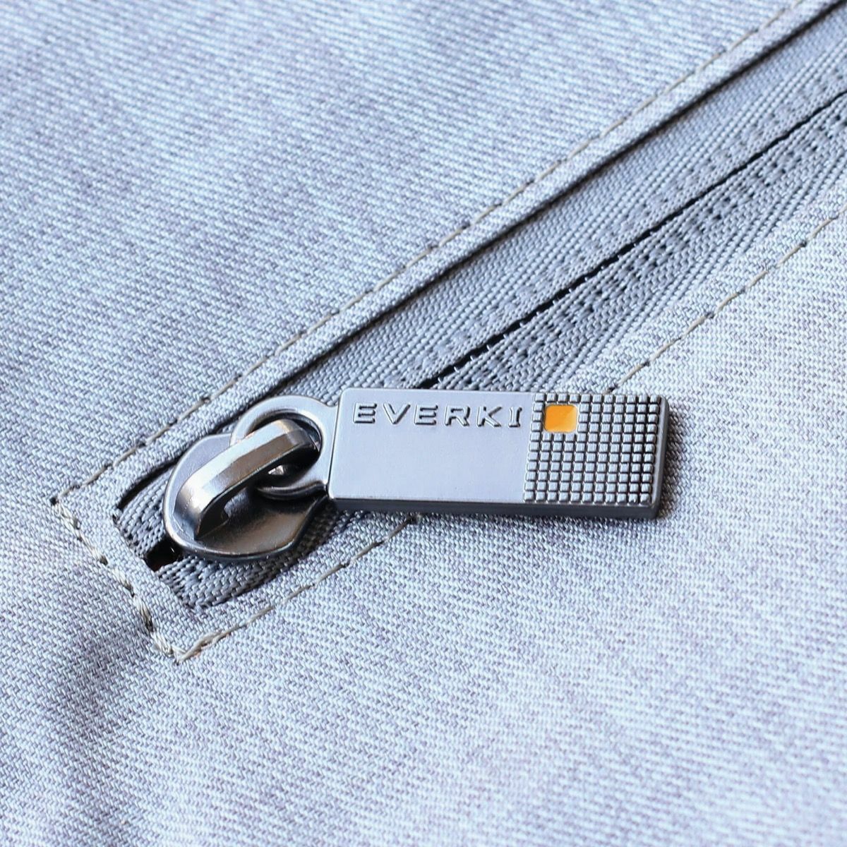 everki contempro roll top