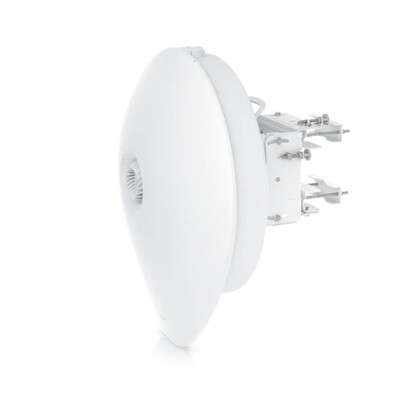 Ubiquiti AF60-XR AirFiber 15km+ 60GHz point-to-point bridge with integrated 5GHz failover