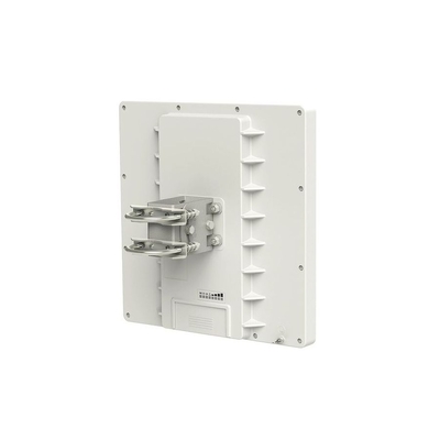 MikroTik RB911G-5HPacD-QRT Dual chain 5GHz 802.11a/n/ac QCA9882, 128 MB RAM, 720 MHz CPU, 24 dBi